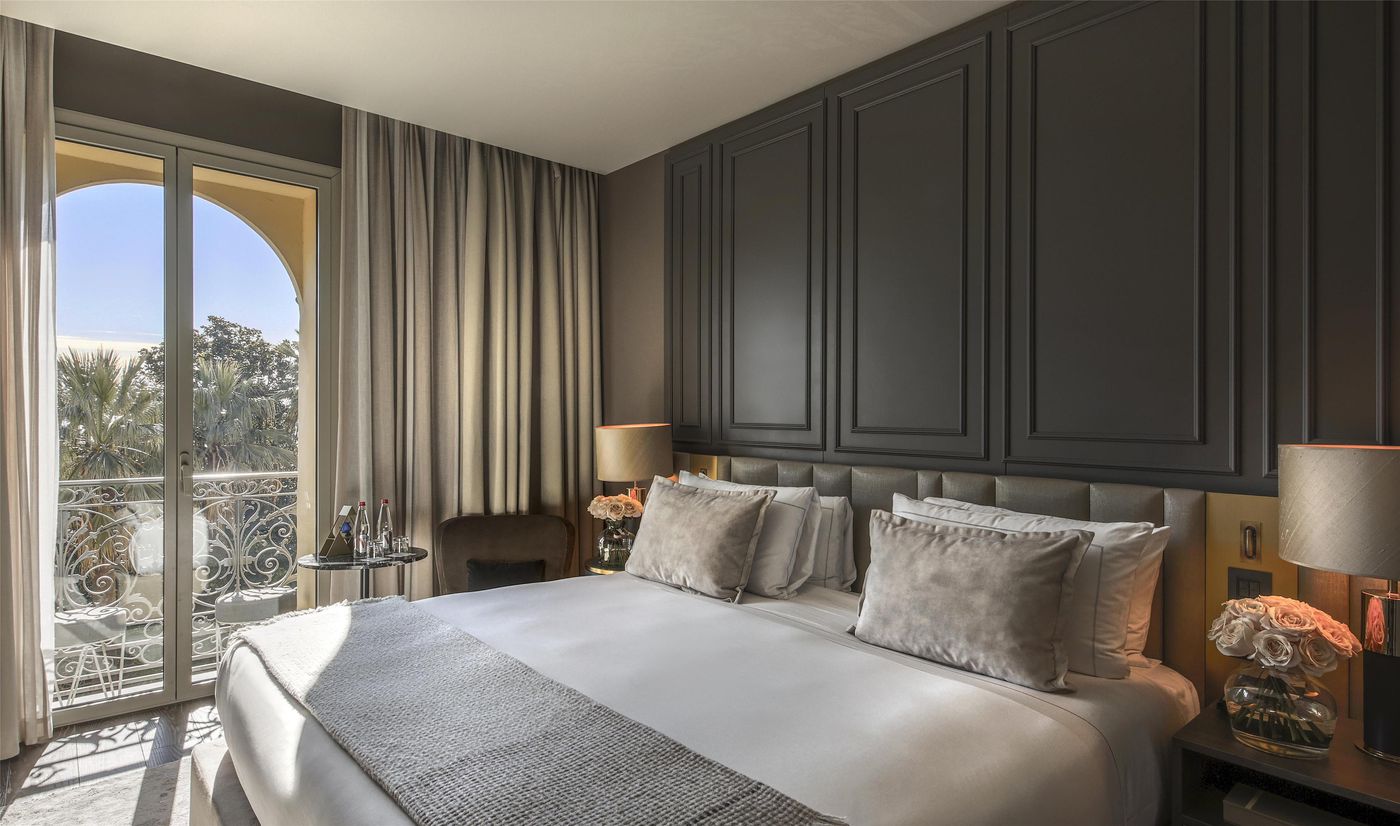 Anantara-Plaza-Nice-Hotel-Room-25