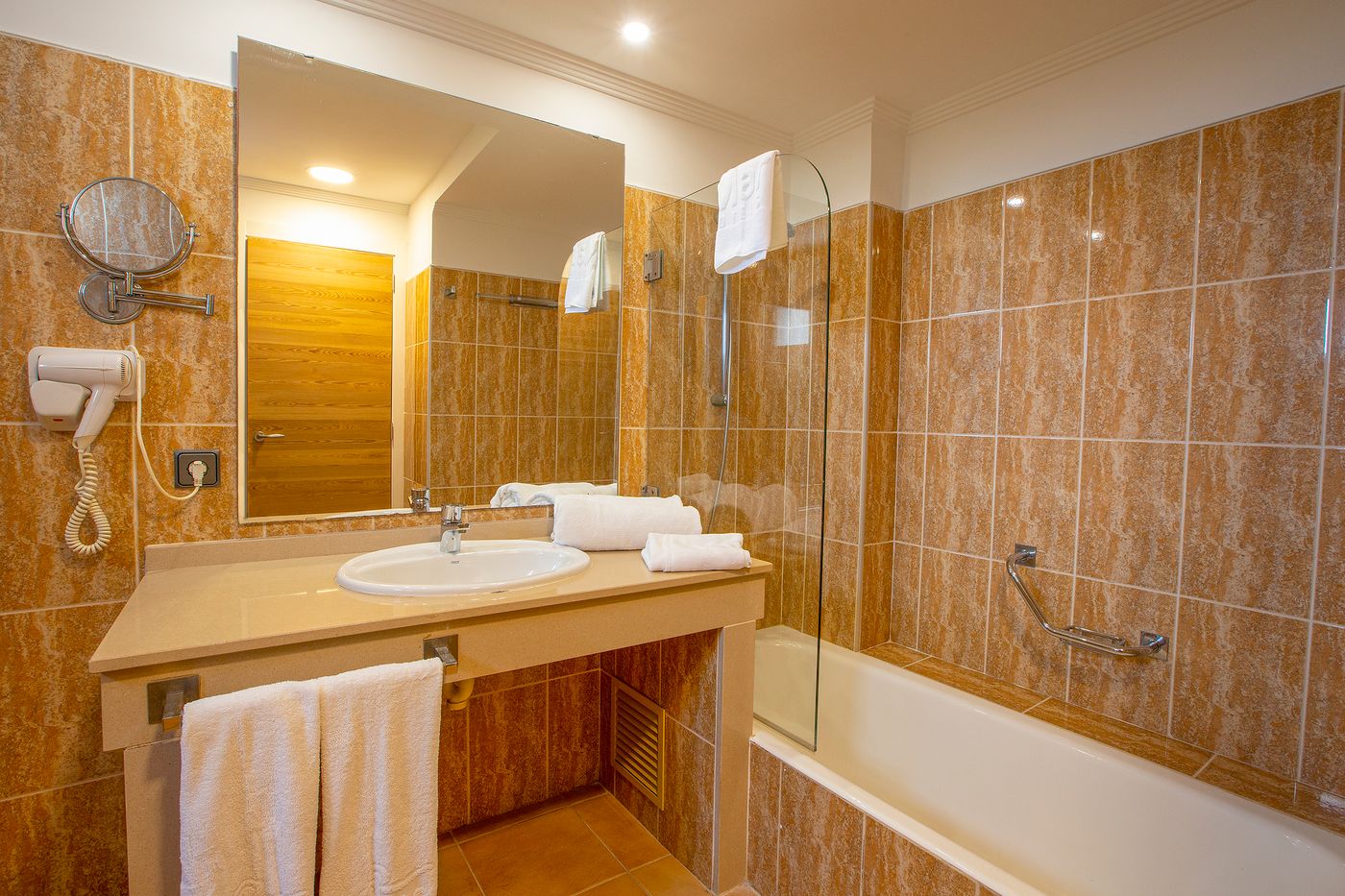 Mar-Hotels-Paradise-Club---Spa-Room-42