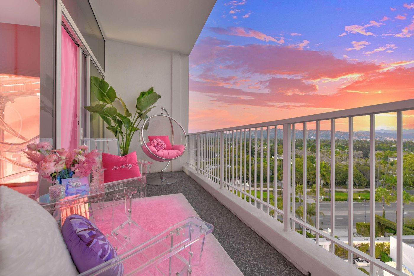 Beverly-Hilton-Room-67