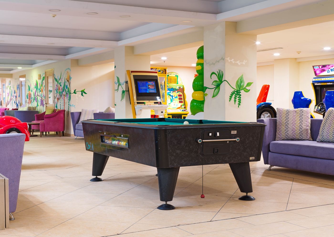 St--Raphael-Resort-Sports-and-Entertainment-75