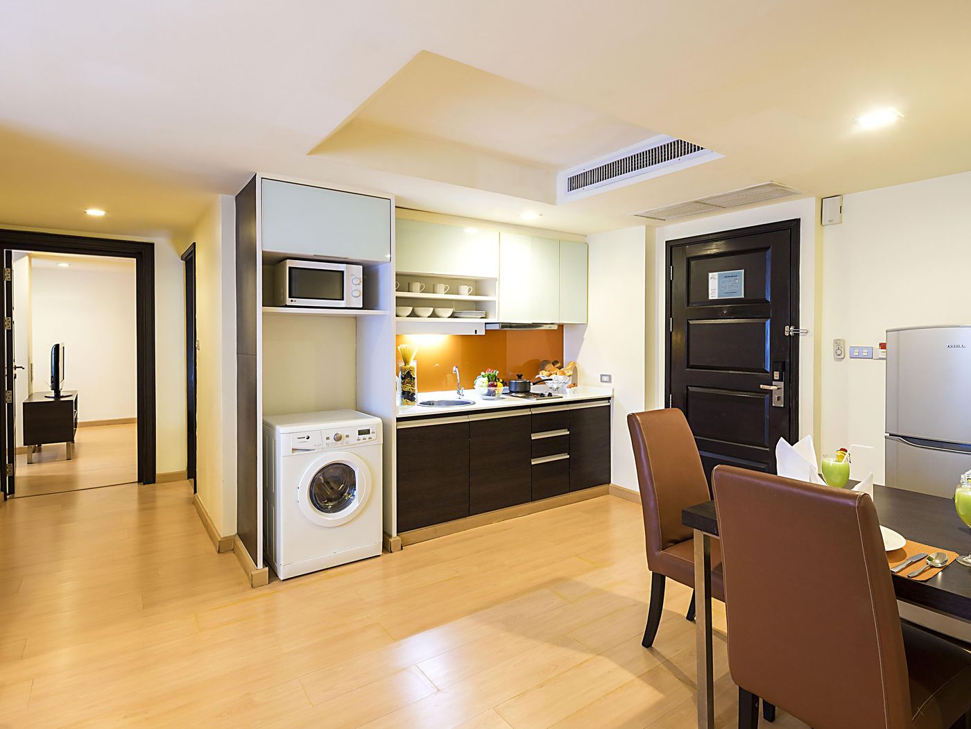 Aspen-Suites-Sukhumvit-2-Room-5