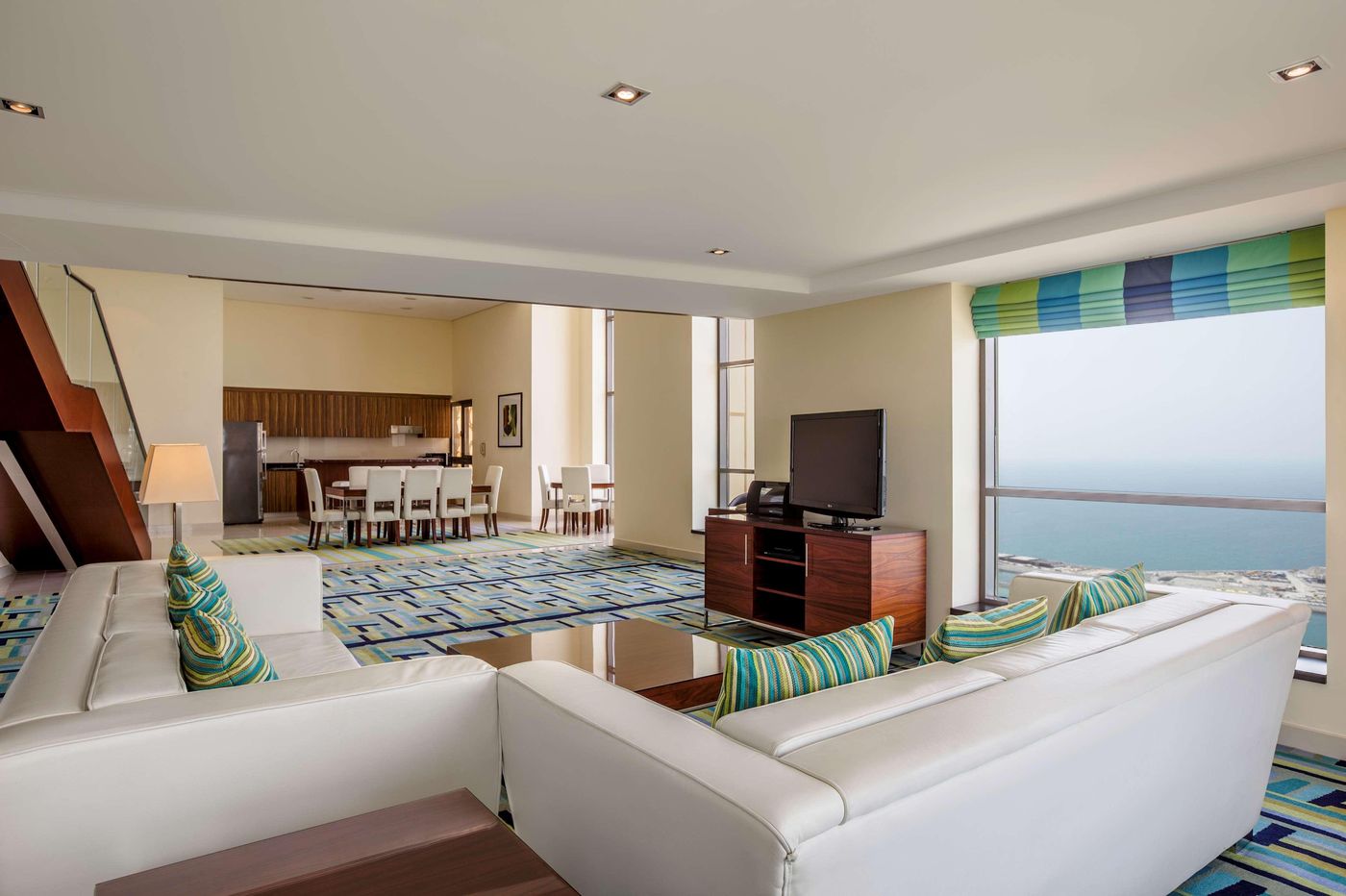 Hilton-Dubai-The-Walk-Room-27