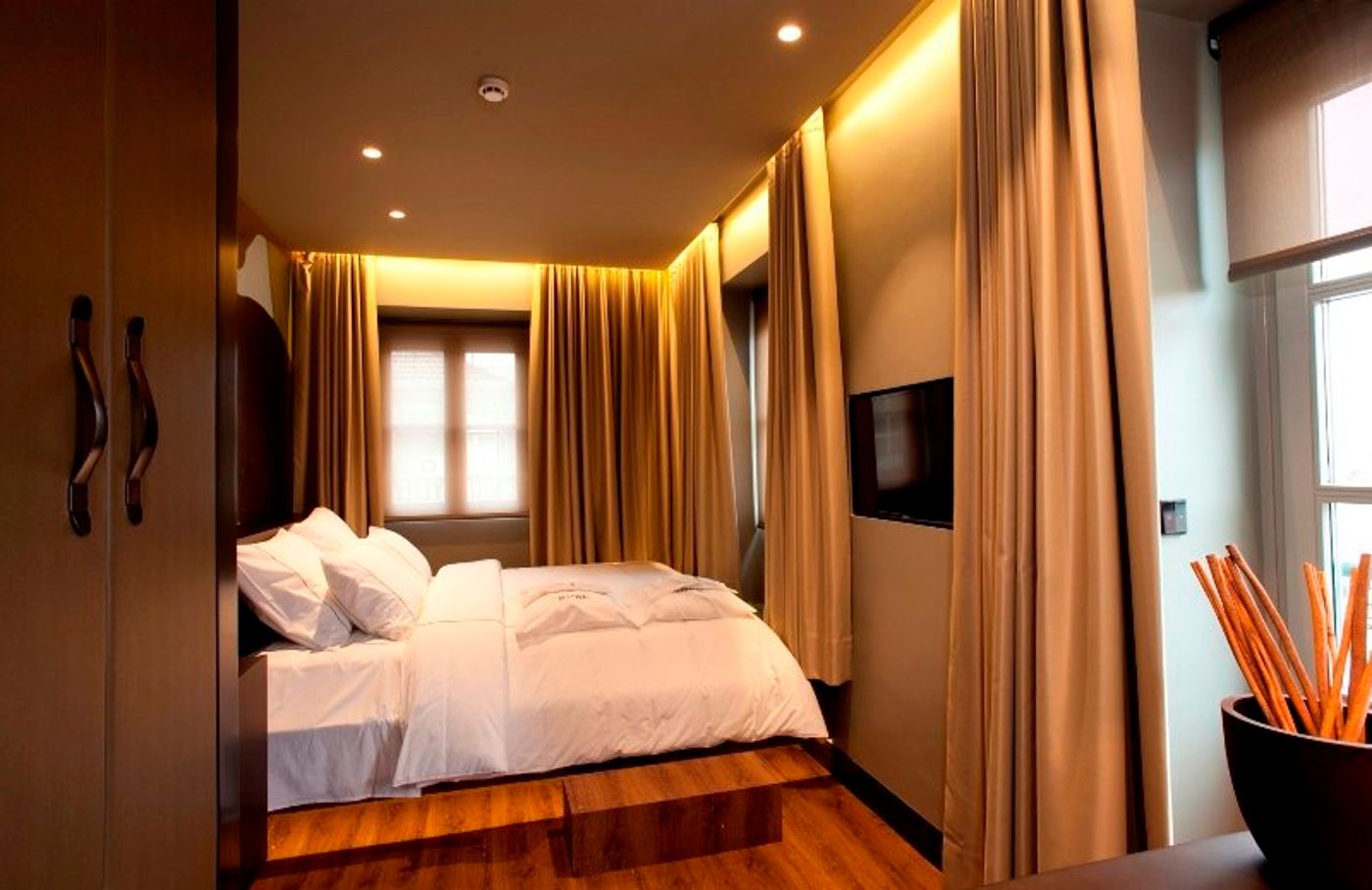 Figueira-by-The-Beautique-Hotels-Room-9