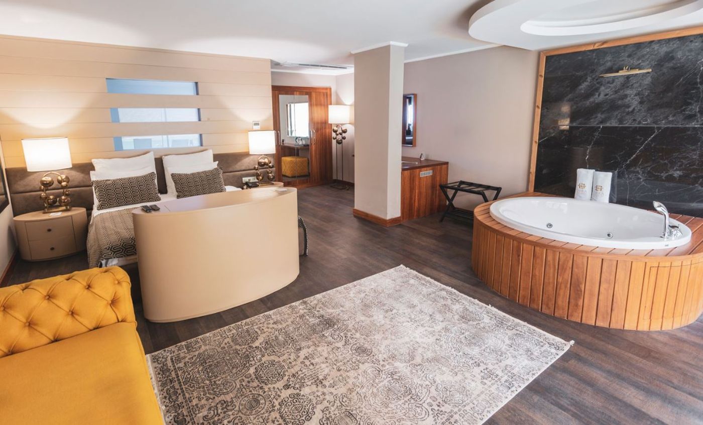 Orka Cove Hotel Penthouse & Suites - Adults Only