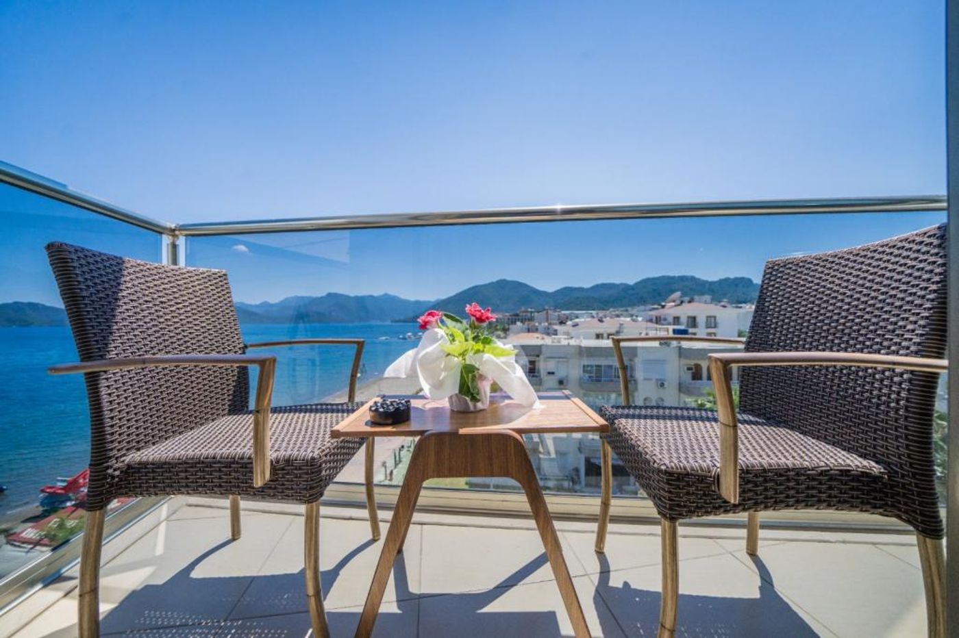 Aurasia Beach Hotel (ex Malibu Beach) 