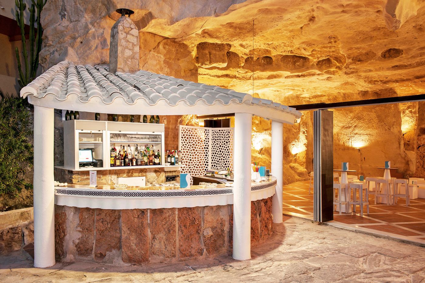 Globales Cala Viñas - Adults Only