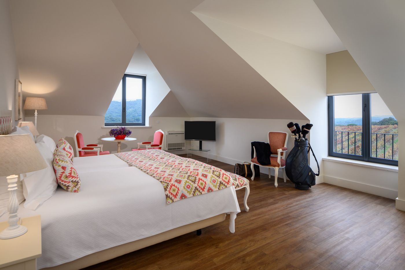 Casa-Palmela---Small-Luxury-Hotels---Villas-Room-32