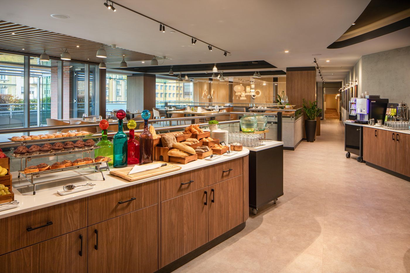 Crowne-Plaza-Budapest-Restaurant-43