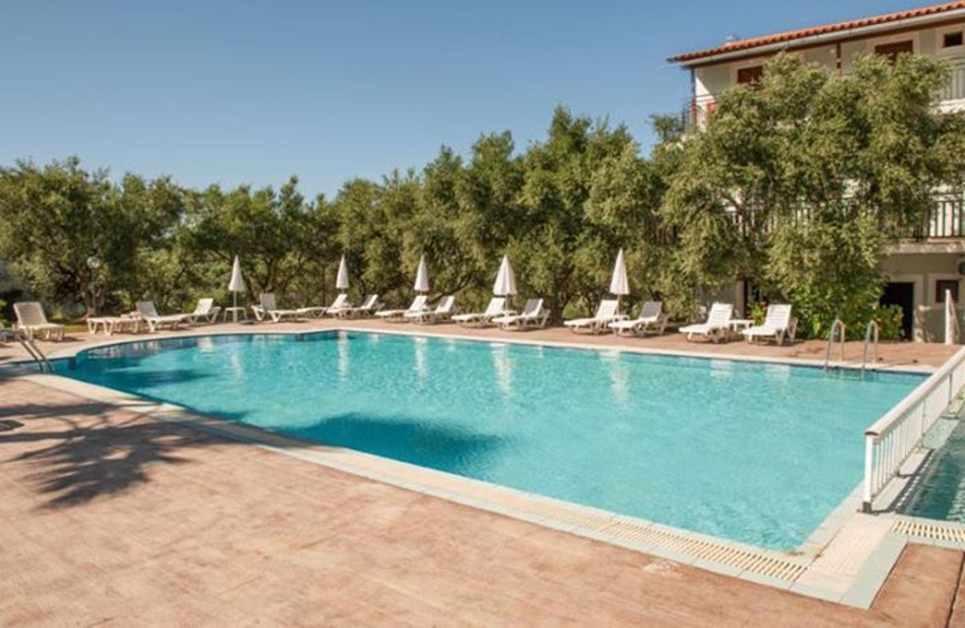 Abelia Studios and Apartments