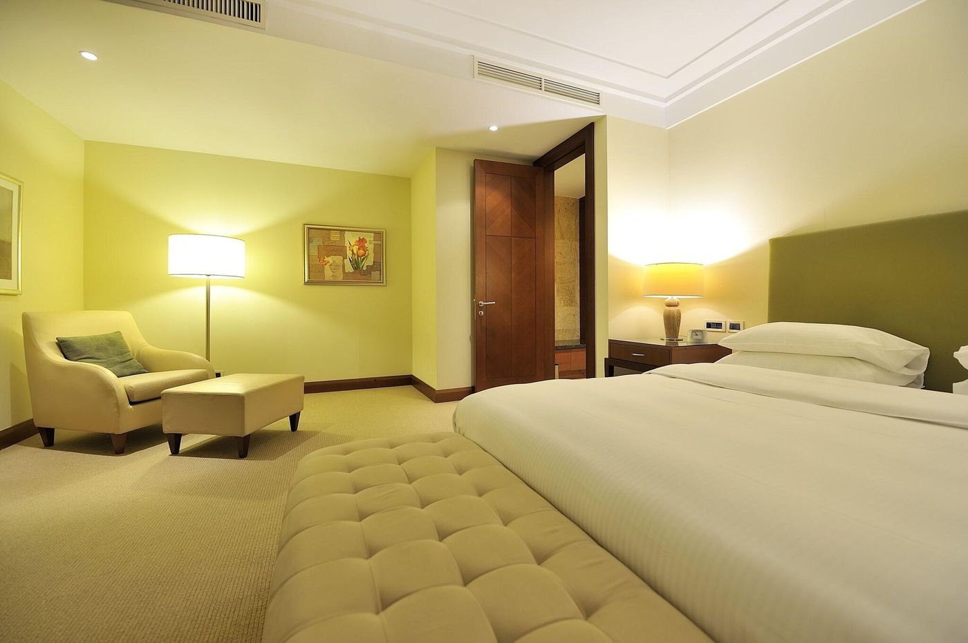 Regent-Warsaw-Hotel-Room-24