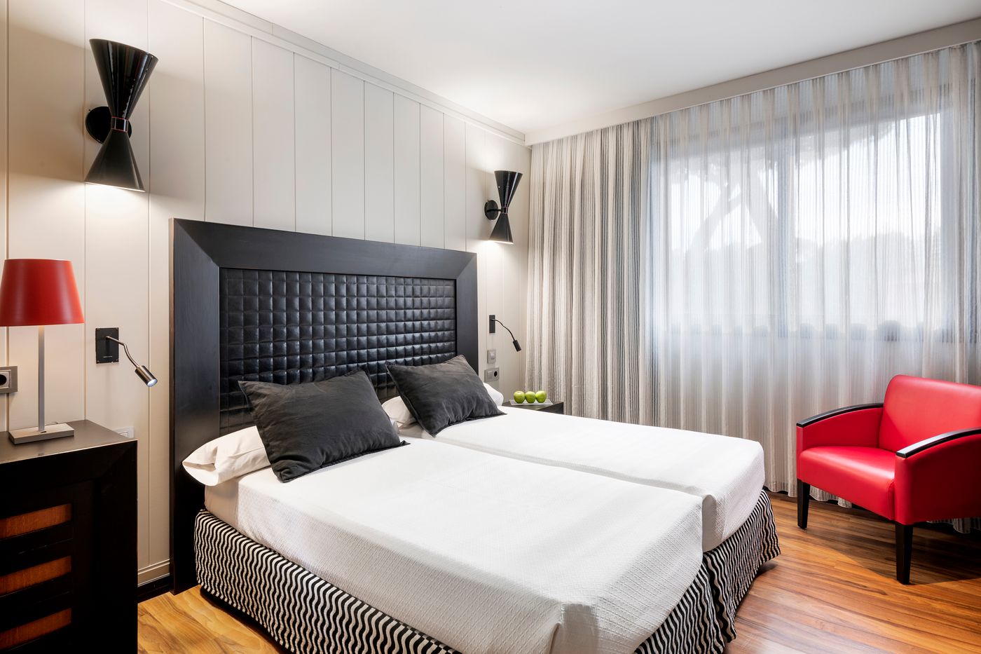 Salles-Hotel-Aeroport-de-Girona-Room-13