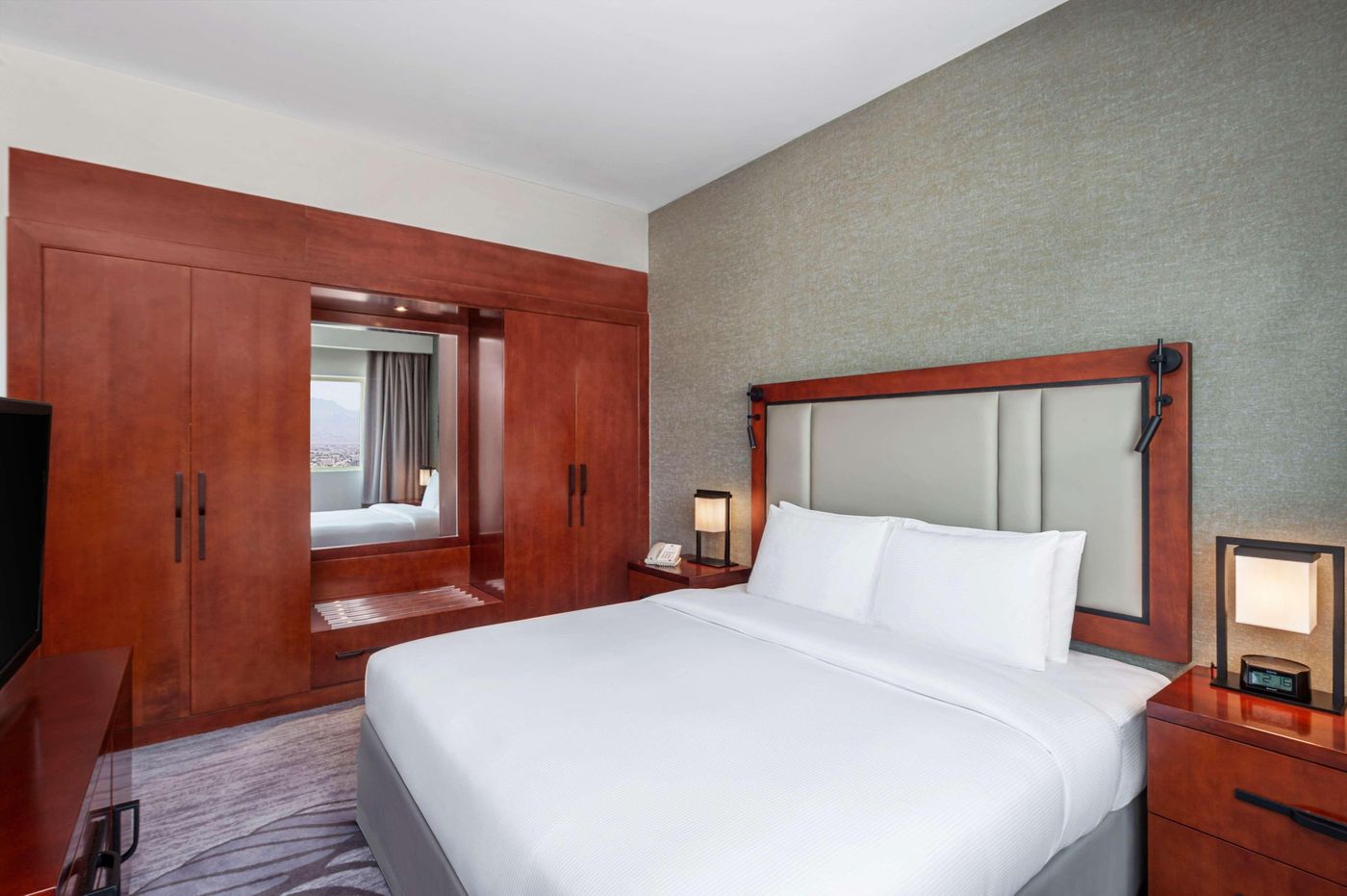 Doubletree-by-Hilton-Ras-Al-Khaimah-Room-19