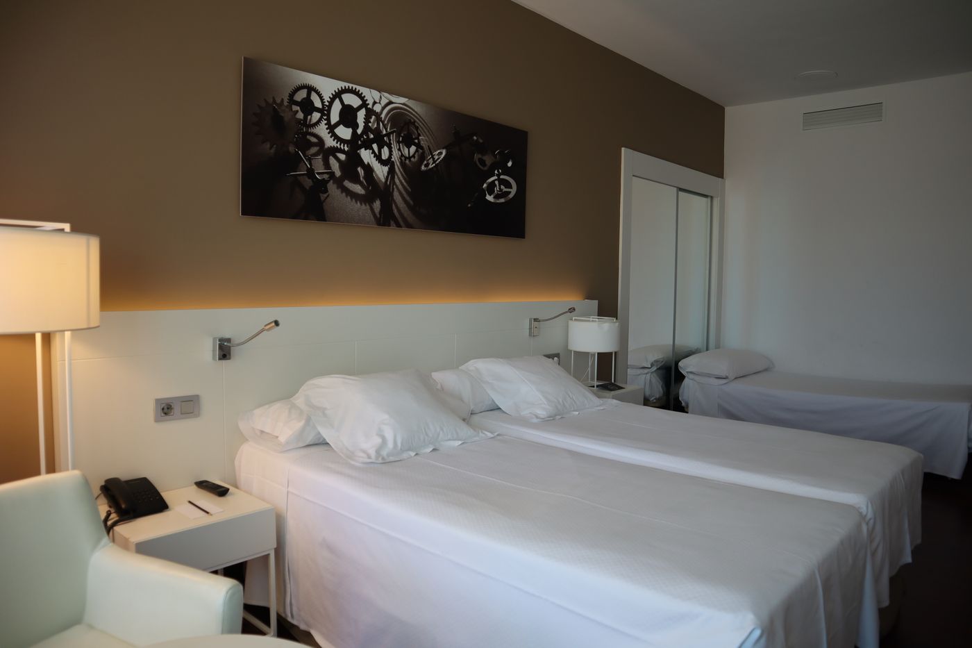 URH-Ciutat-de-Mataro-Room-32