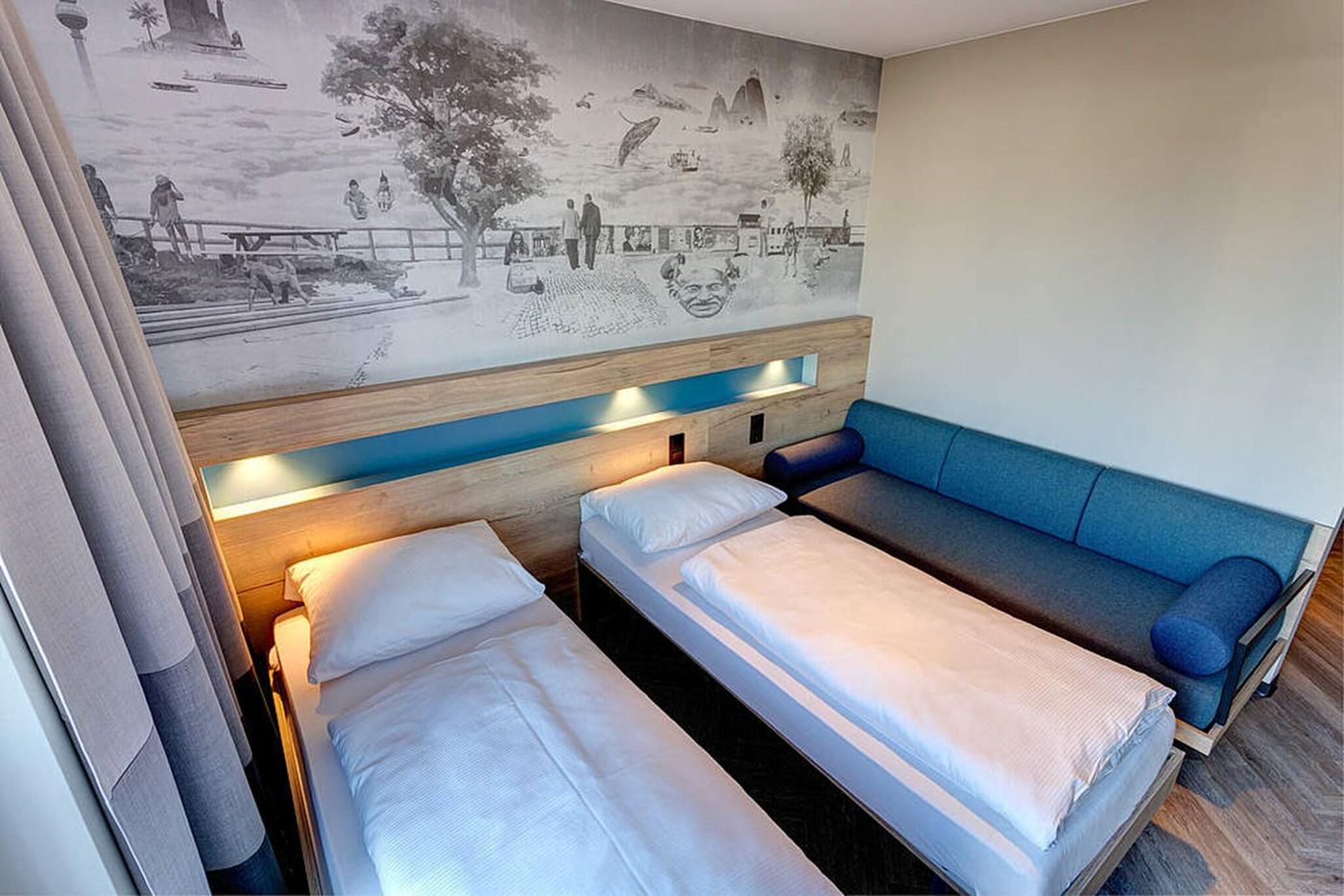 Schulz-Hotel-Berlin-Wall-At-The-East-Side-Gallery-Room-35