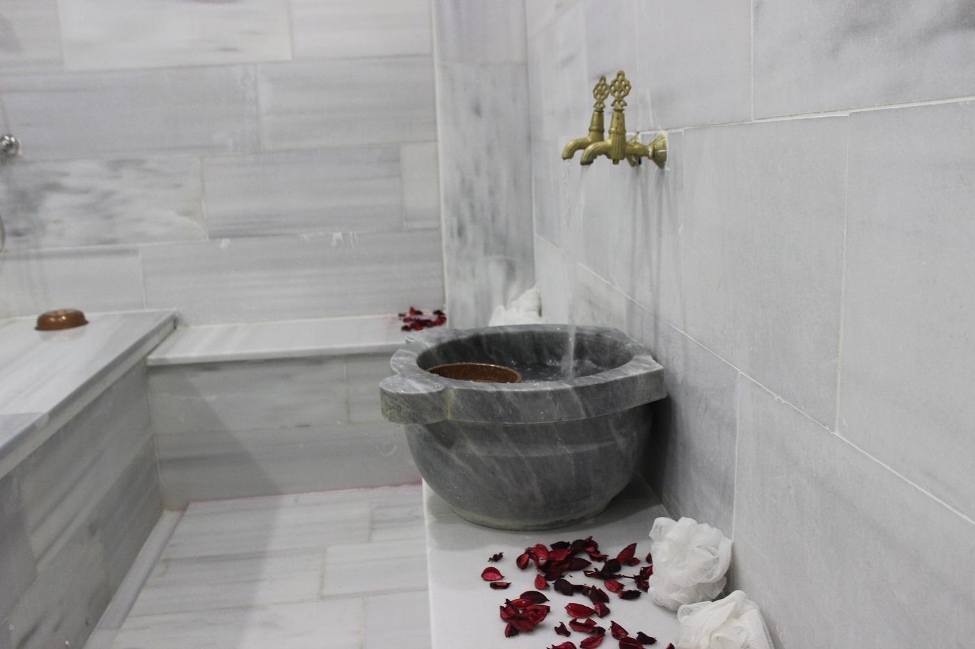 Loss Hotel-Turkey-Istanbul-Sports and Entertainment-1