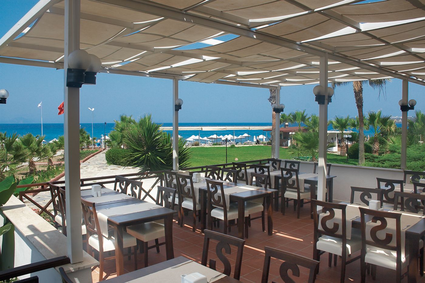 Sentinus Beach Hotel