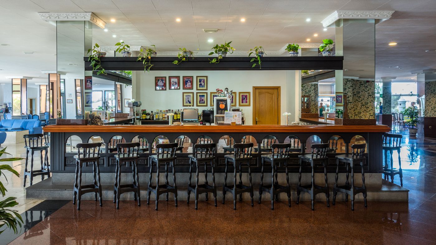 Blue-Sea-Costa-Jardin---Spa-Bar-28