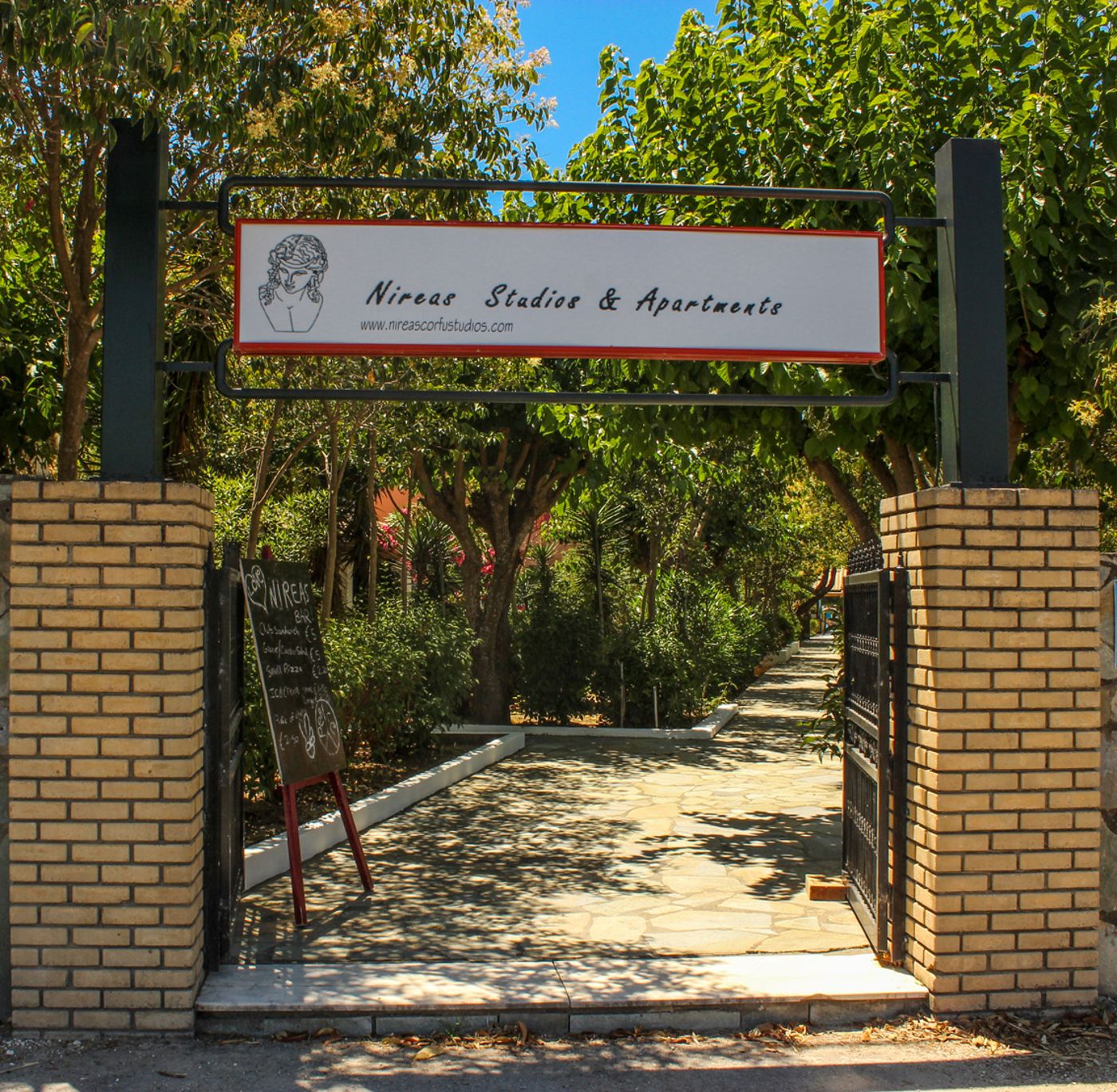 Nireas-Studios---Apartments-General-view-8