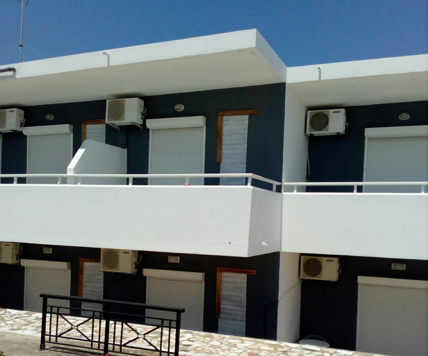 Family House Apartments