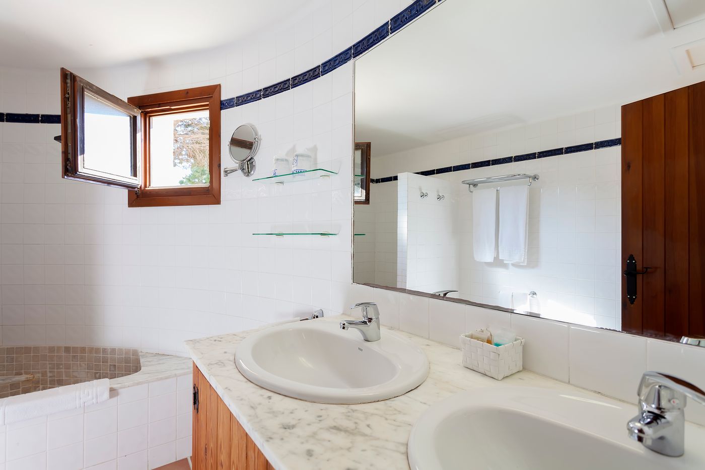 Cortijo-el-Sotillo-Room-25