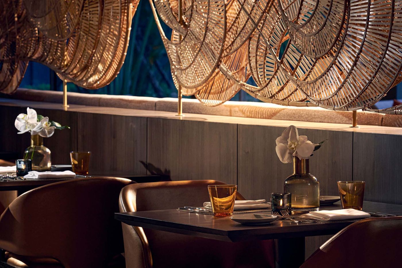 Chatrium-Grand-Bangkok-Restaurant-24