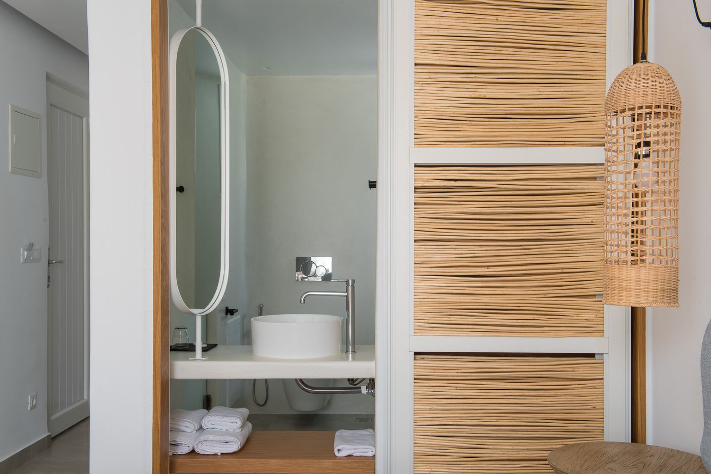 Vienoula-s-Garden-Room-36