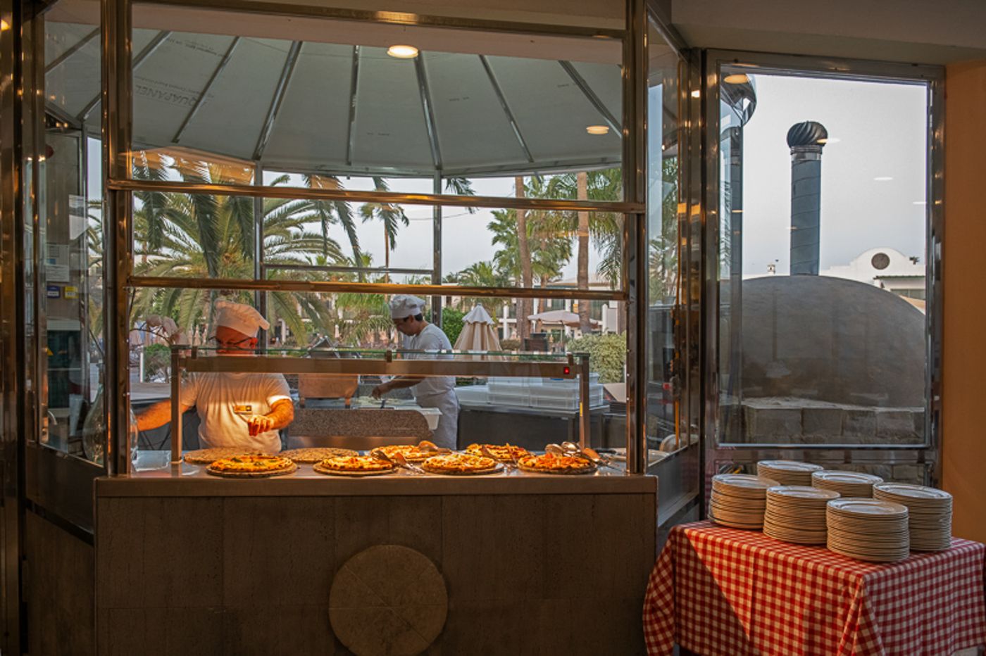 Las-Marismas-de-Corralejo-Restaurant-37