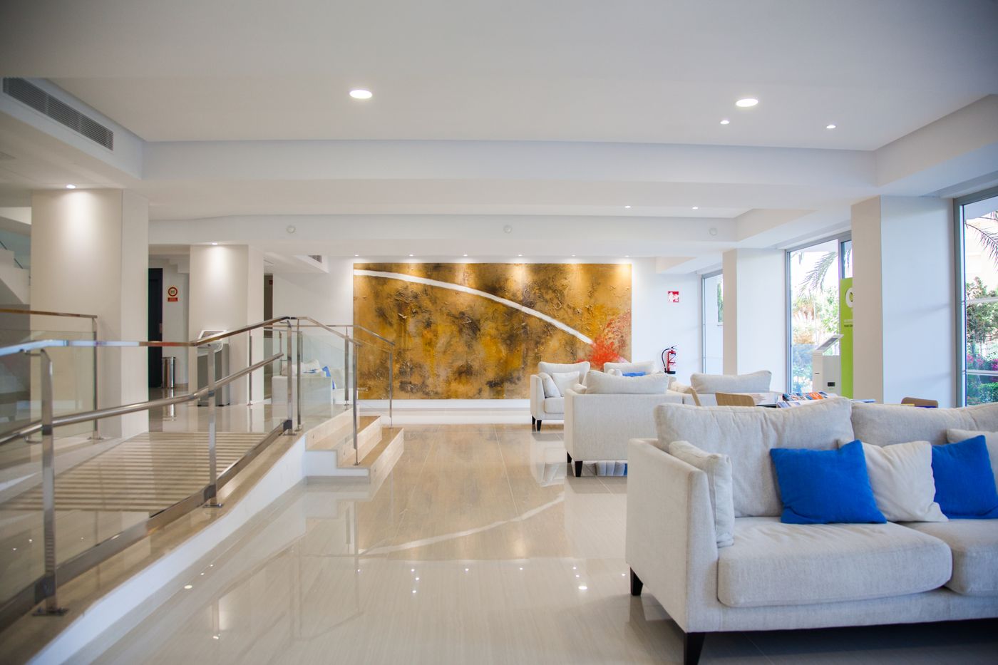 Ola Panama - Adults Only