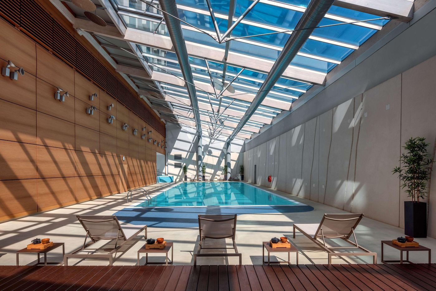 Hilton-Geneva-Hotel---Conference-Centre-Pool-70