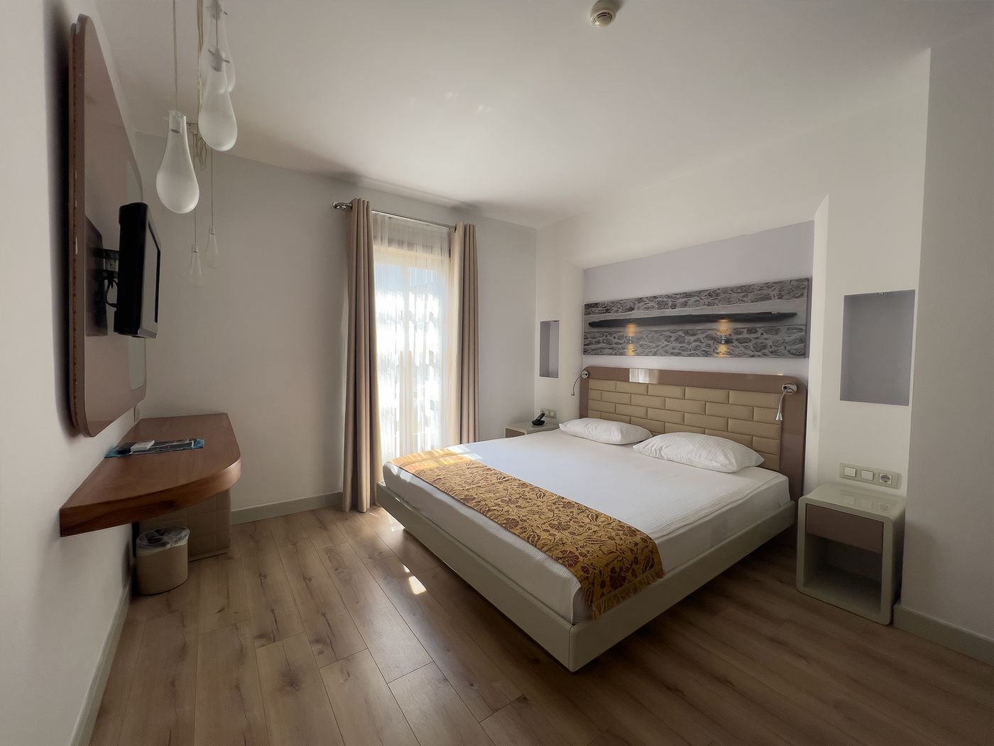 Puding-Hotel-Room-22