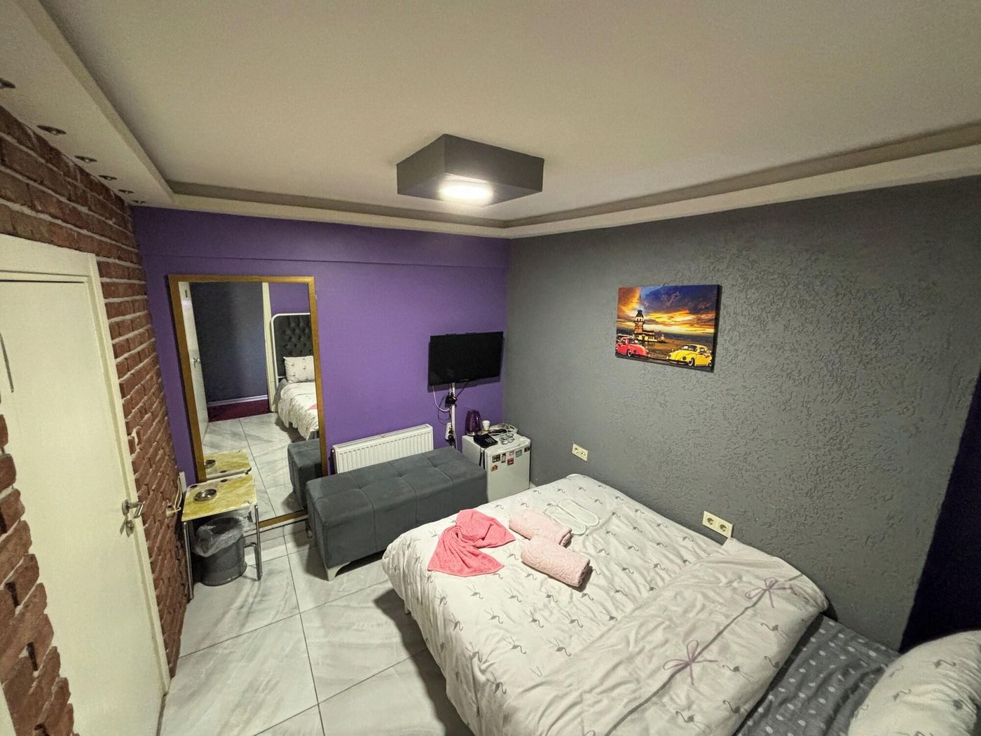 Flamingo Suit-Turkey-SISLI-Room-10