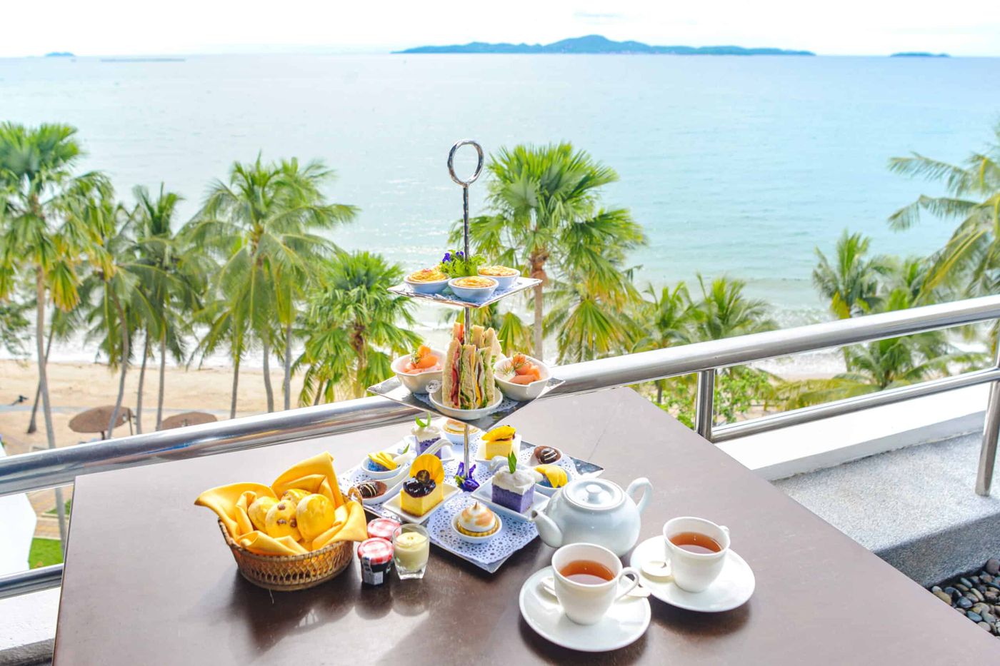 Royal Cliff Beach Hotel