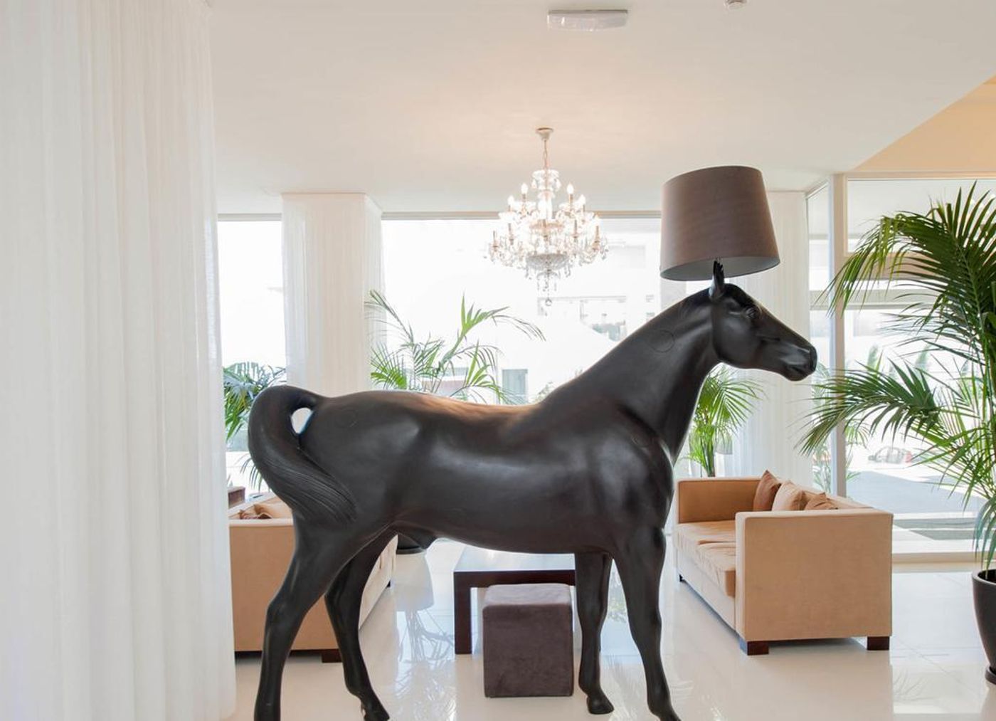 Tsokkos-Vrissiana-Beach-Hotel-Lobby-20