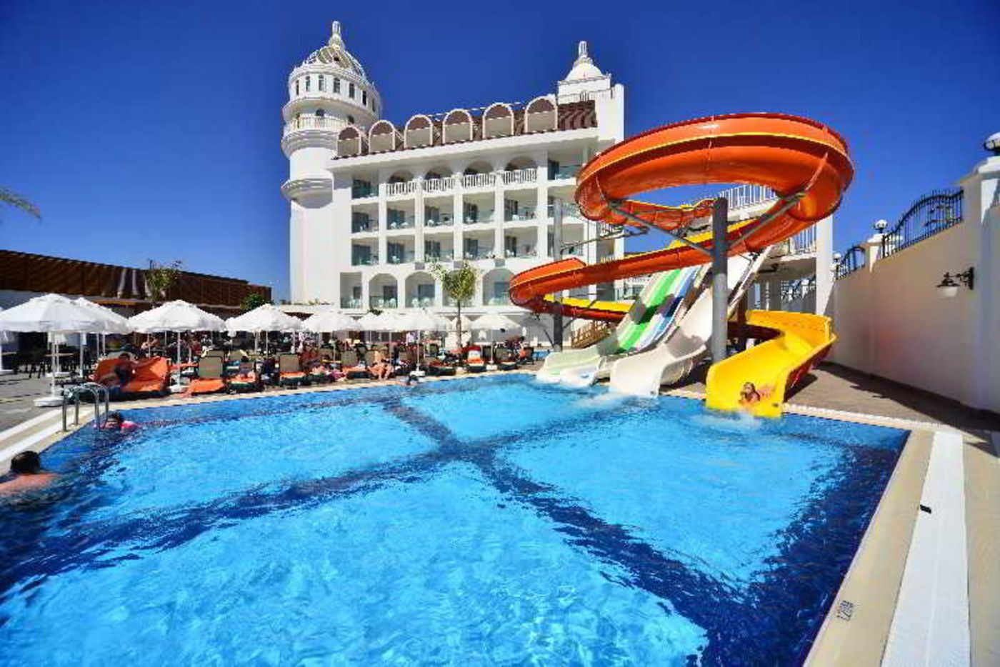 Side-Crown-Serenity-Pool-1