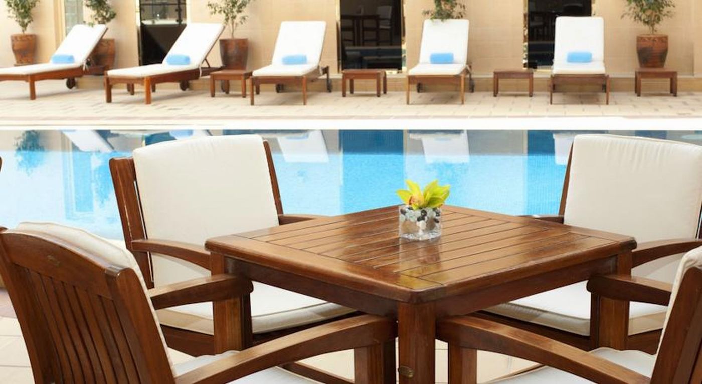 Grand-Millenium-Hotel-Pool-4