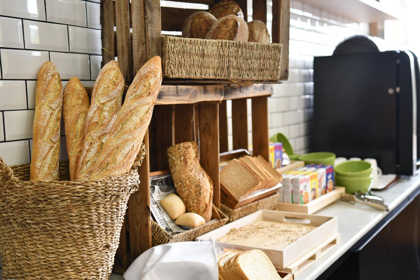 Holiday-Inn-Madrid-Las-Tablas-Restaurant-31