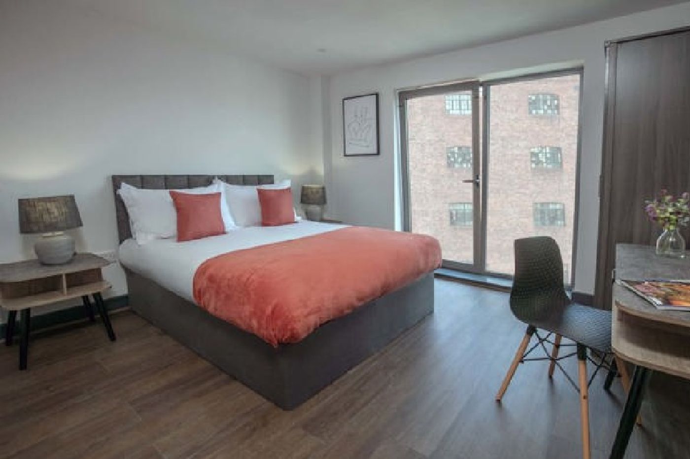 Dockside Aparthotel Bw Signature Collection-United Kingdom-Liverpool-Room-6