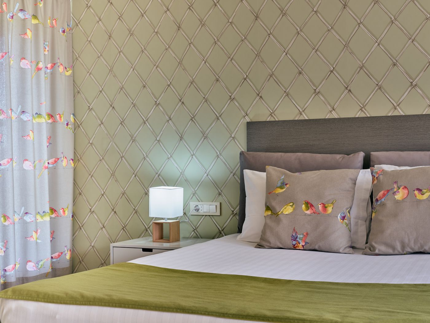 Koukounaria--Hotel---Suites-Room-33