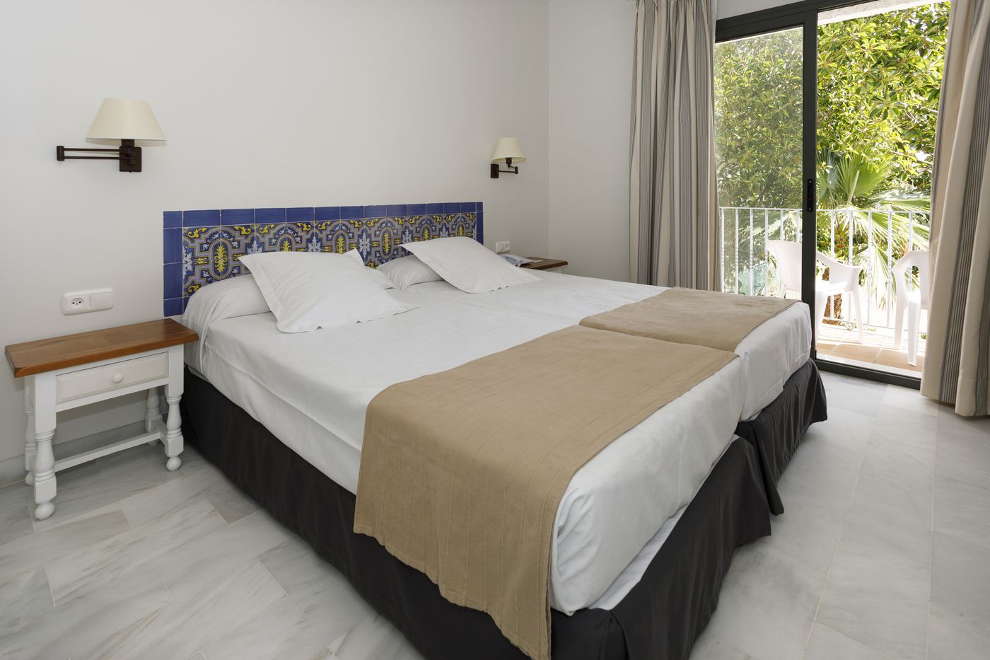 Playa-de-la-Luz-Room-20