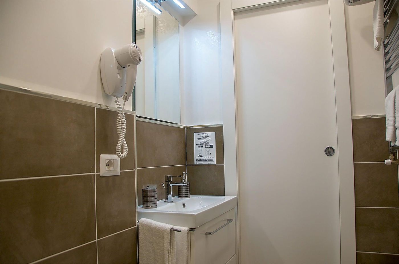 Roma-Vespahouse-Room-45