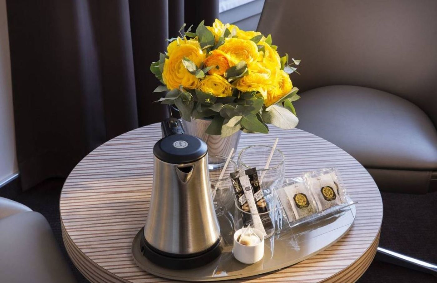 Hotel-Acropole-Room-9