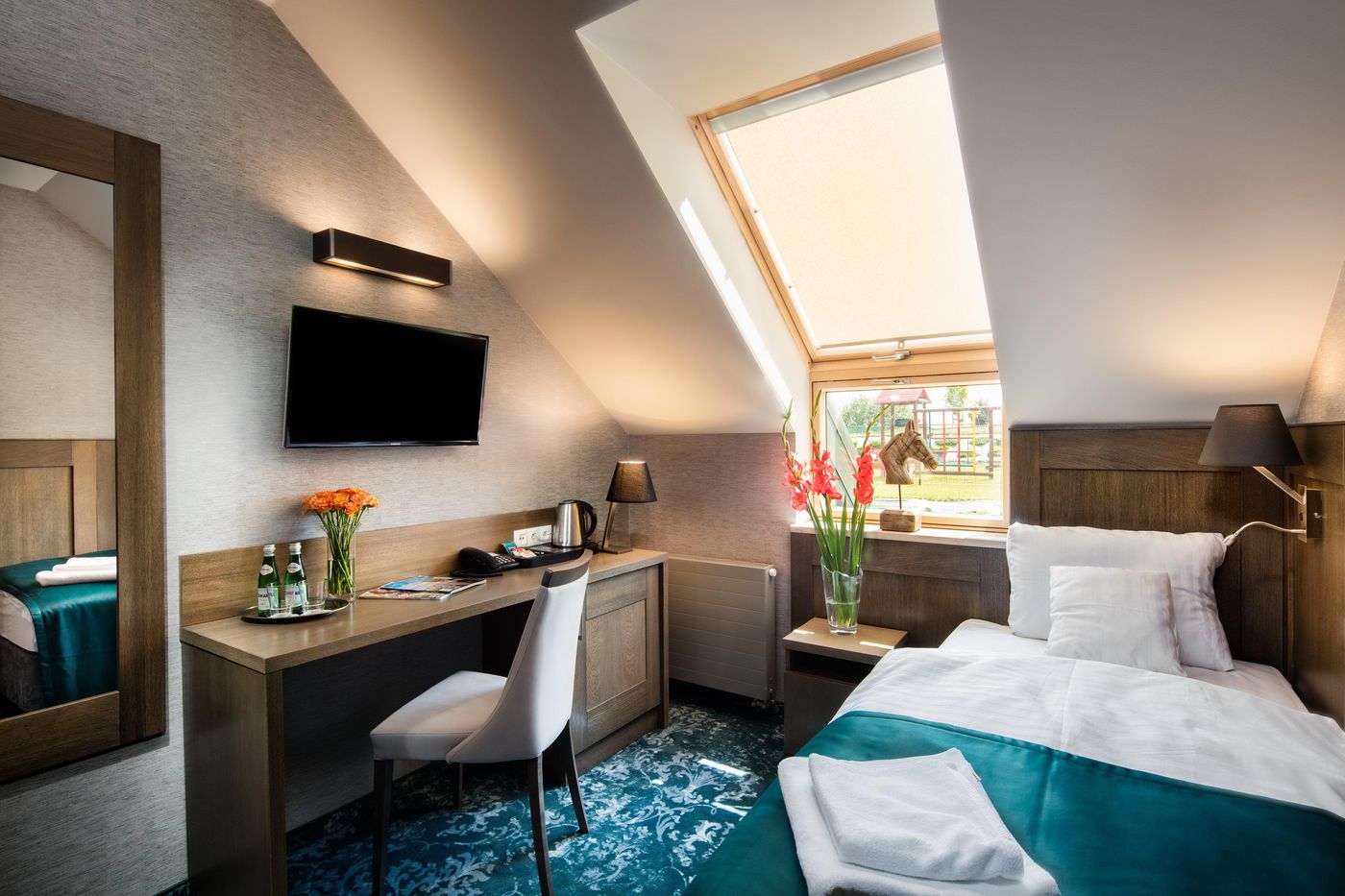 Szary-Residence-Room-16