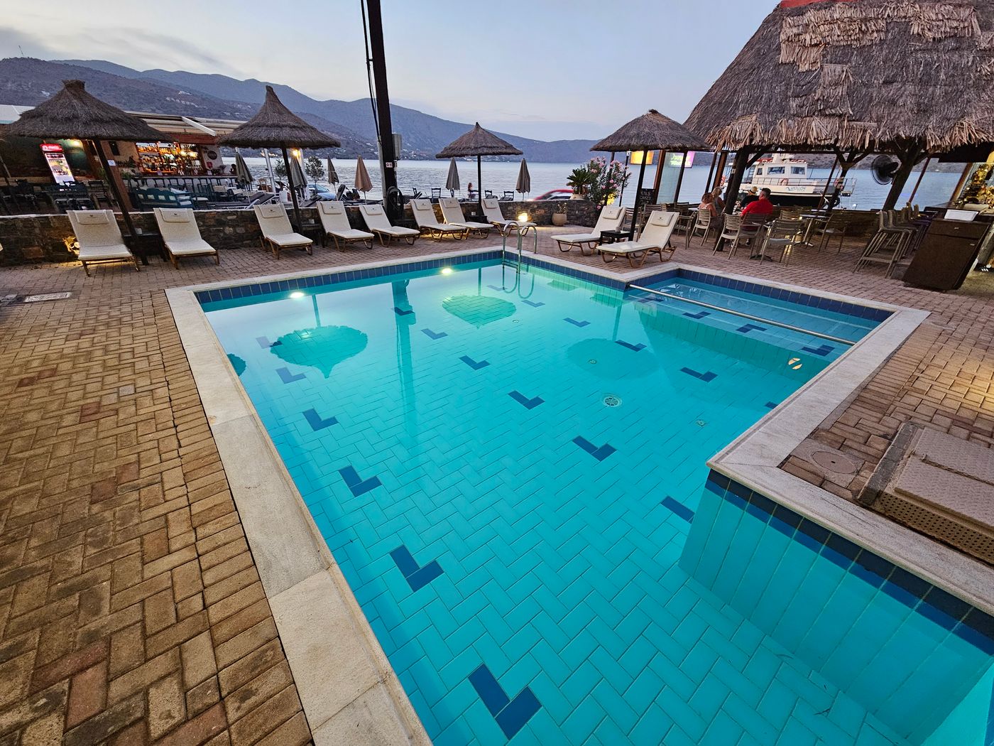 Elounda-Sunrise-Studios---Apartments-General-view-3