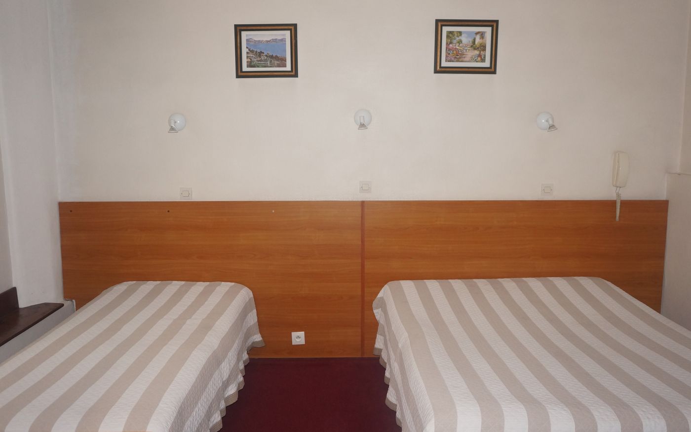 Hotel-Nord-Et-Champagne-Room-34