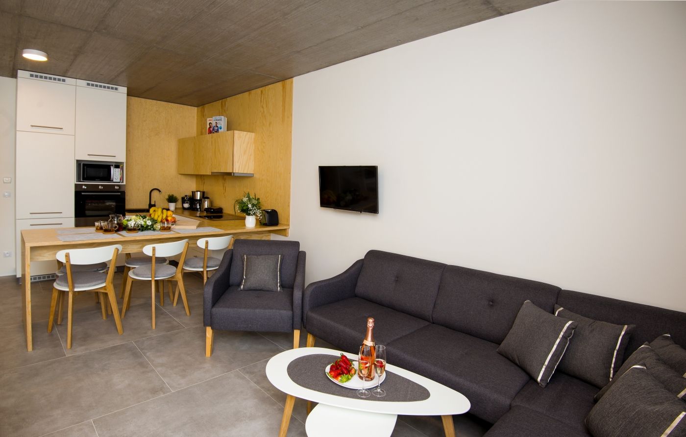 Residence-Trafick-Room-23