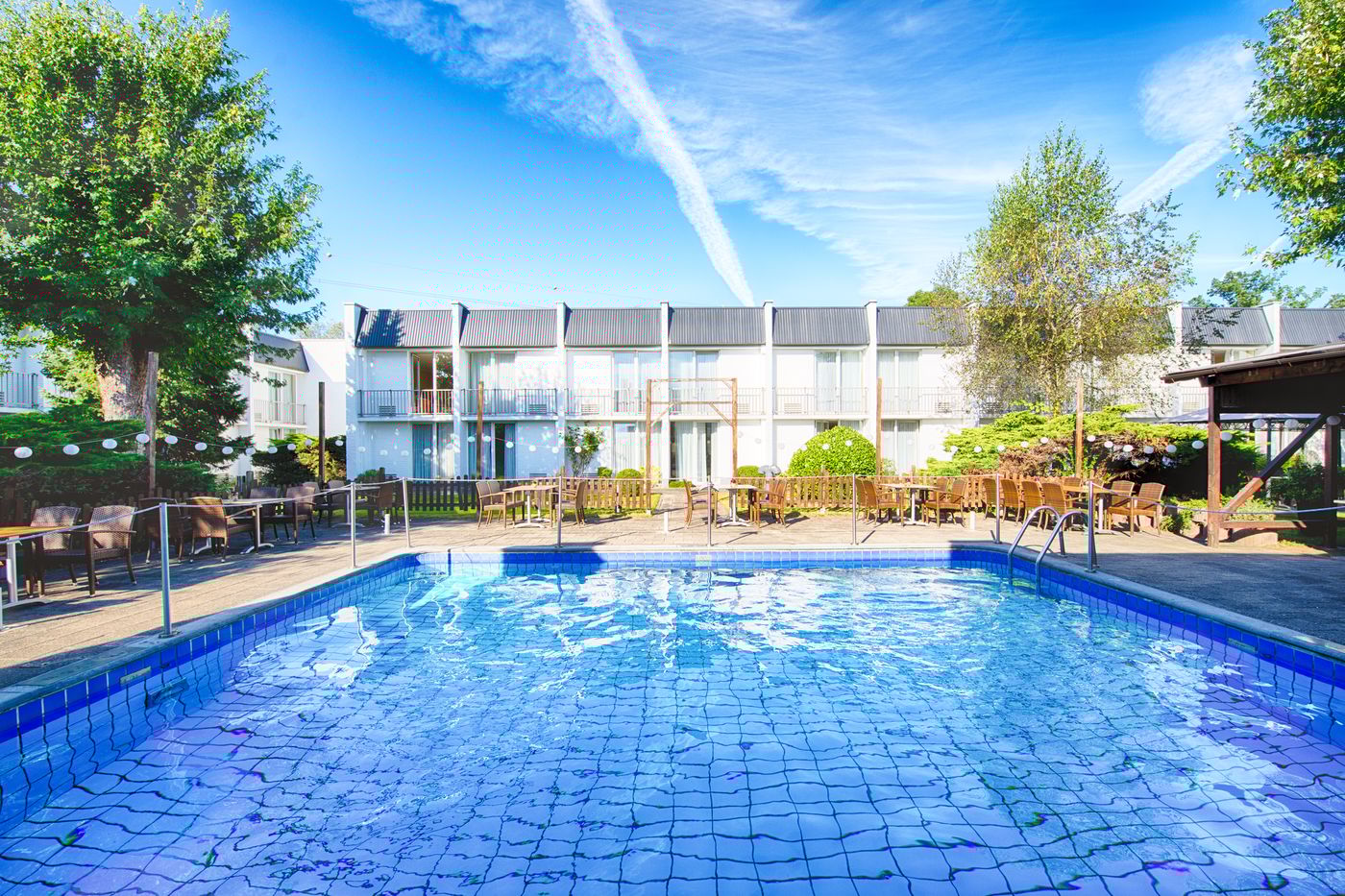 Leonardo Hotel Düsseldorf Airport - Ratingen - Germany - RATINGEN - Pool - 1