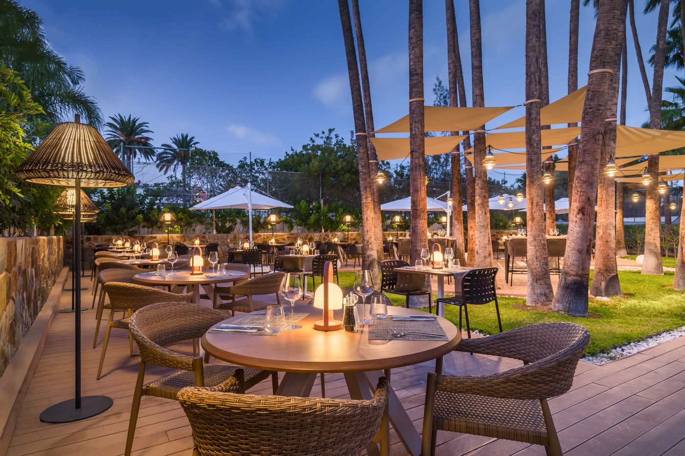 Barcelo-Margaritas-Royal-Level-Restaurant-8