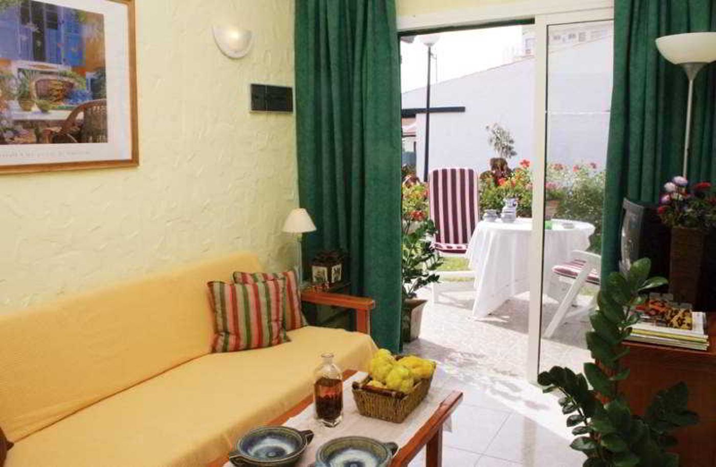 Bungalows-Las-Tartanas-III-Room-11