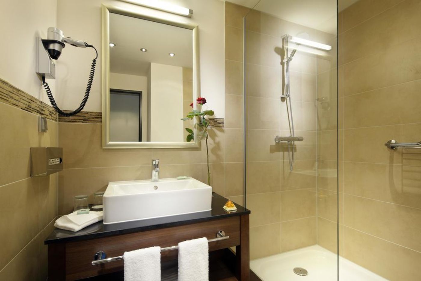 Courtyard by Marriott Bremen-Germany-BREMEN-General view-7