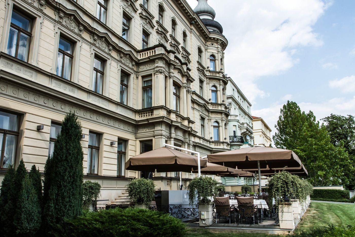 Le-Palais-Art-Hotel-Prague-General-view-10